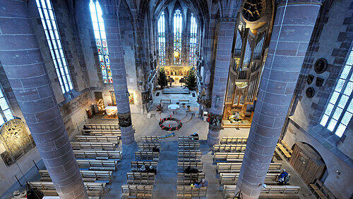 Viel Platz in der Nürnberger Frauenkirche. Wie voll wird sie wohl an Weihnachten werden? Viel Platz in der Nürnberger Frauenkirche. Wie voll wird sie wohl an Weihnachten werden?