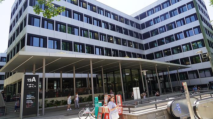 Im KVR können Ausweise auch mit Termin abgeholt werden. (Archivbild) Im KVR können Ausweise auch mit Termin abgeholt werden. (Archivbild)
