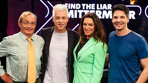 Auftaktsendung der neuen Rateshow "Find The Liar, Mittermeier" mit (v.l.) Wigald Boning, Gastgeber Michael Mittermeier, Christine Neubauer und Alain Frei. Auftaktsendung der neuen Rateshow "Find The Liar, Mittermeier" mit (v.l.) Wigald Boning, Gastgeber Michael Mittermeier, Christine Neubauer und Alain Frei.