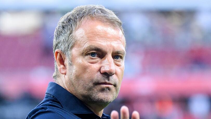 "Das war ein Rückschritt. Wir haben zu viele Fehler gemacht", kritisiert Bundestrainer Hansi Flick den schwachen Auftritt seiner Mannschaft beim 1:1 in der Nations League in Ungarn. "Das war ein Rückschritt. Wir haben zu viele Fehler gemacht", kritisiert Bundestrainer Hansi Flick den schwachen Auftritt seiner Mannschaft beim 1:1 in der Nations League in Ungarn.