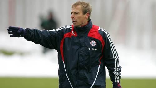 Wohin führt die Richtung des FC Bayern? Jürgen Klinsmann vor dem Champions League-Spiel in Lissabon Wohin führt die Richtung des FC Bayern? Jürgen Klinsmann vor dem Champions League-Spiel in Lissabon