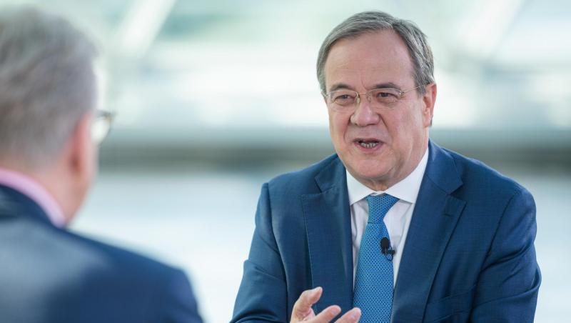 CDU-Chef Armin Laschet verteidigt das Verhalten der Thüringer CDU-Abgeordneten. CDU-Chef Armin Laschet verteidigt das Verhalten der Thüringer CDU-Abgeordneten.