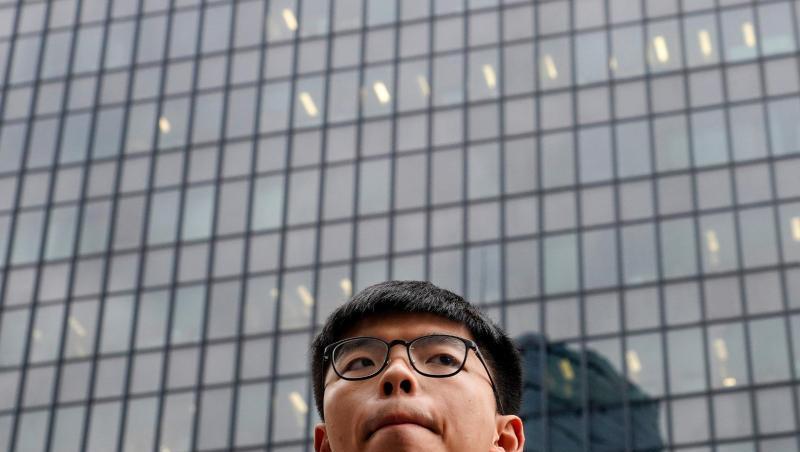 Joshua Wong, Aktivist der Demokratiebewegung in Hongkong, spricht während eines Pressestatements. Er wurde als Kandidat für die Wahlen im November disqualifiziert. Joshua Wong, Aktivist der Demokratiebewegung in Hongkong, spricht während eines Pressestatements. Er wurde als Kandidat für die Wahlen im November disqualifiziert.