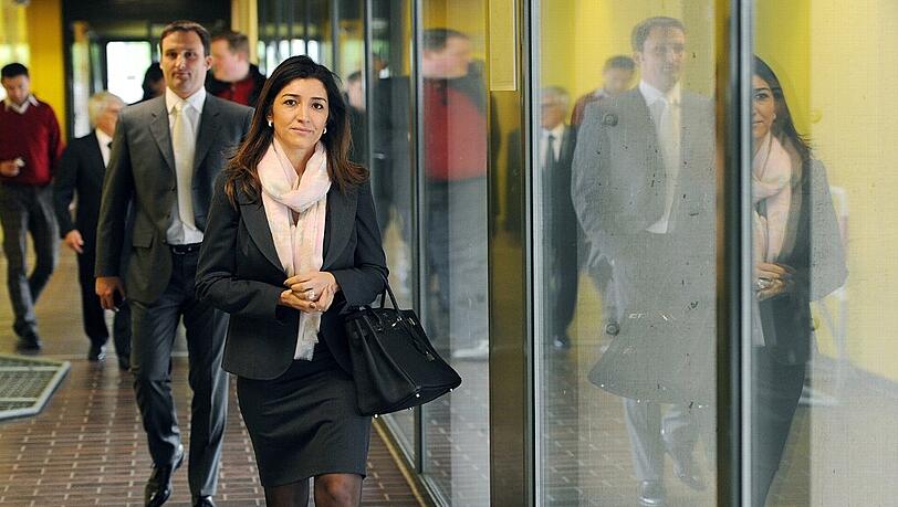 Fabiana Flosi im Flur des Landgerichts. Fabiana Flosi im Flur des Landgerichts.