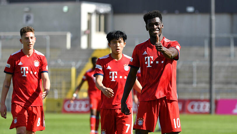 Top-Torschütze in der Regionalliga Bayern: Kwasi Okyere Wriedt (r.) vom FC Bayern II. Top-Torschütze in der Regionalliga Bayern: Kwasi Okyere Wriedt (r.) vom FC Bayern II.