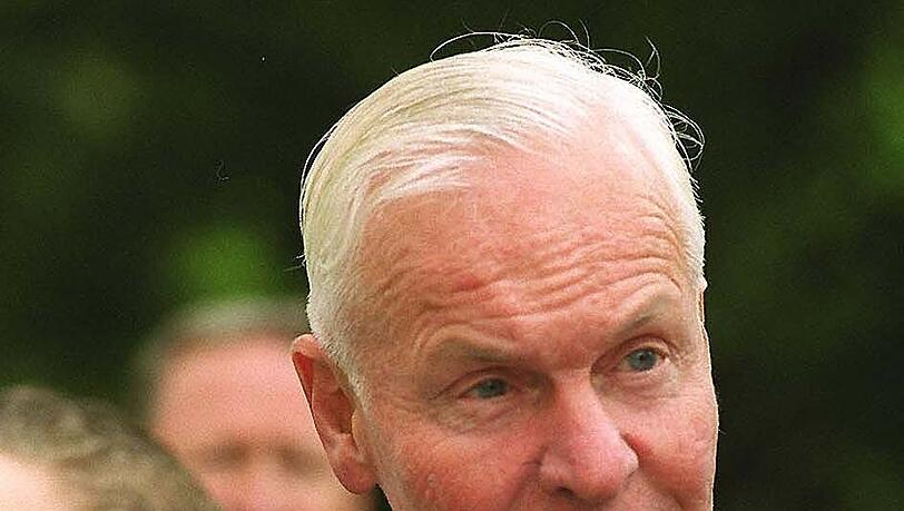 Die Privatbank Merck, Finck &Co. wurde jüngst von einem Scheich aus Katar übernommen - der 82-jährige August von Finck sammelte ein Vermögen von 4,6 Milliarden. Somit gehört der gebürtige Münchner ebenfalls zu den Superreichen. Die Privatbank Merck, Finck &Co. wurde jüngst von einem Scheich aus Katar übernommen - der 82-jährige August von Finck sammelte ein Vermögen von 4,6 Milliarden. Somit gehört der gebürtige Münchner ebenfalls zu den Superreichen.