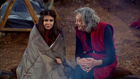 Kader Loth und Winfried Glatzeder sorgen mit ihren Gesprächsthemen im Sommer-Dschungelcamp für Lacher bei ihren Mitcampern. Kader Loth und Winfried Glatzeder sorgen mit ihren Gesprächsthemen im Sommer-Dschungelcamp für Lacher bei ihren Mitcampern.