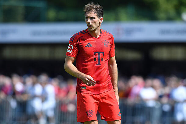 Für Leon Goretzka könnte Coach Vincent Kompany keinen Platz im Bayern-Kader haben. Für Leon Goretzka könnte Coach Vincent Kompany keinen Platz im Bayern-Kader haben.