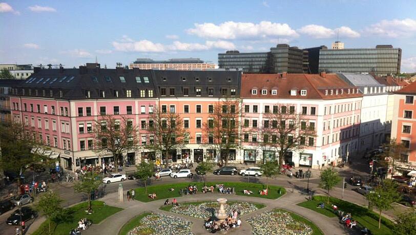 Der Gärtnerplatz zieht Promis und Normalos an. Der Gärtnerplatz zieht Promis und Normalos an.