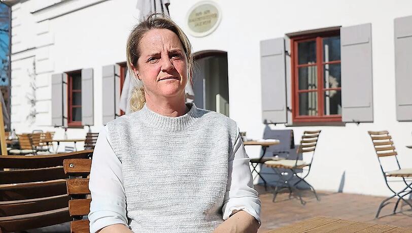 Manuela Schell leitet die Gastronomie im Landshuter Restaurant Rauchensteiner – und verlangt nun "No show"-Gebühren. Manuela Schell leitet die Gastronomie im Landshuter Restaurant Rauchensteiner – und verlangt nun "No show"-Gebühren.