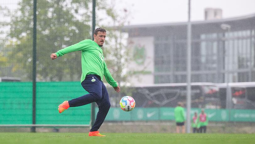 Trainiert weiter mit dem VfL Wolfsburg: Max Kruse. Trainiert weiter mit dem VfL Wolfsburg: Max Kruse.