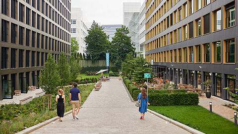 Moderne Architektur und nachhaltige Bauweise verbinden sich im M-Quartier. Moderne Architektur und nachhaltige Bauweise verbinden sich im M-Quartier.
