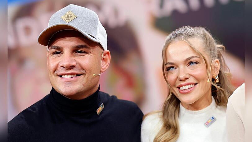Laura Maria Rypa hat ihren Verlobten Pietro Lombardi ab jetzt immer und überall im Blick. Laura Maria Rypa hat ihren Verlobten Pietro Lombardi ab jetzt immer und überall im Blick.