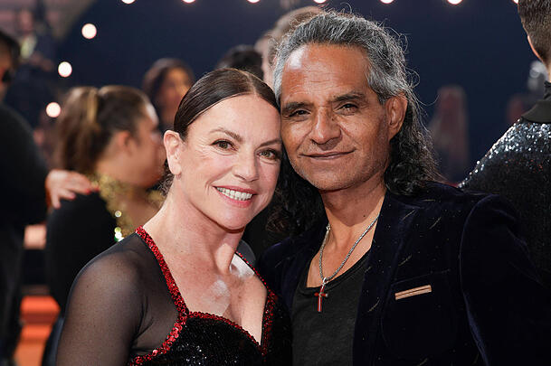 Christine Neubauer und José Campos möchten ihre Hochzeit eines Tages groß nachfeiern. Christine Neubauer und José Campos möchten ihre Hochzeit eines Tages groß nachfeiern.