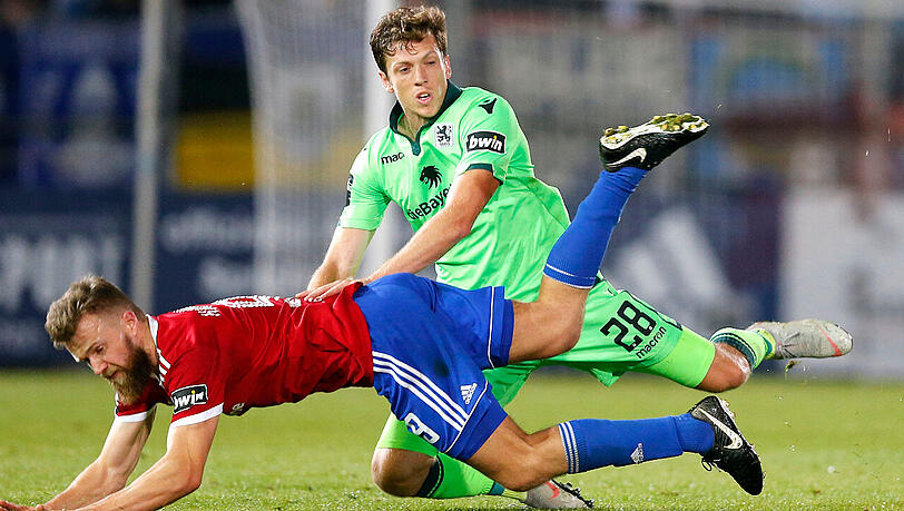 Musste nach dem Derby bei der SpVgg Unterhaching ins Krankenhaus: Herbert Paul, Rechtsverteidiger des TSV 1860. Musste nach dem Derby bei der SpVgg Unterhaching ins Krankenhaus: Herbert Paul, Rechtsverteidiger des TSV 1860.