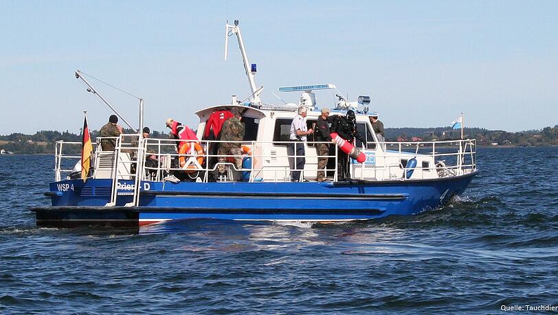 Minentaucher bergen die Toten aus dem Chiemsee Minentaucher bergen die Toten aus dem Chiemsee