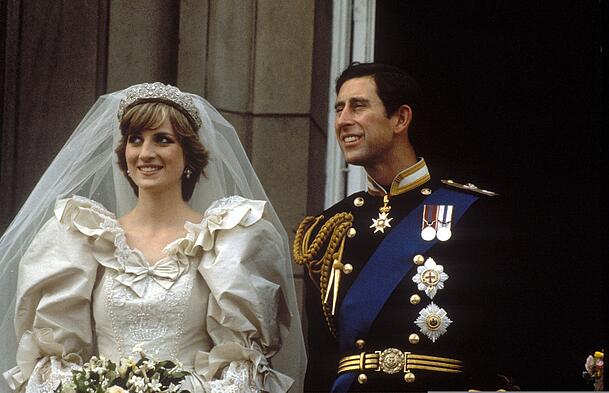 Charles und Diana bei ihrer Hochzeit am 29. Juli 1981 Charles und Diana bei ihrer Hochzeit am 29. Juli 1981