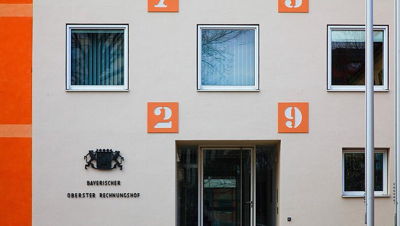 Der bayerische Oberste Rechnungshof stellt alljährlich eine Art Zeugnis aus. Der bayerische Oberste Rechnungshof stellt alljährlich eine Art Zeugnis aus.