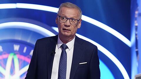Günther Jauch will bei "Wer wird Millionär?" etwas übers Stillen wissen. Günther Jauch will bei "Wer wird Millionär?" etwas übers Stillen wissen.