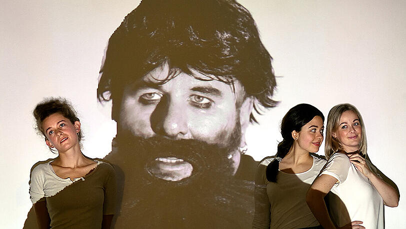 Lucie Mackert, Charlotte Josefine Stein, Sandra Seefried und Moses Wolff als Rasputin. Lucie Mackert, Charlotte Josefine Stein, Sandra Seefried und Moses Wolff als Rasputin.