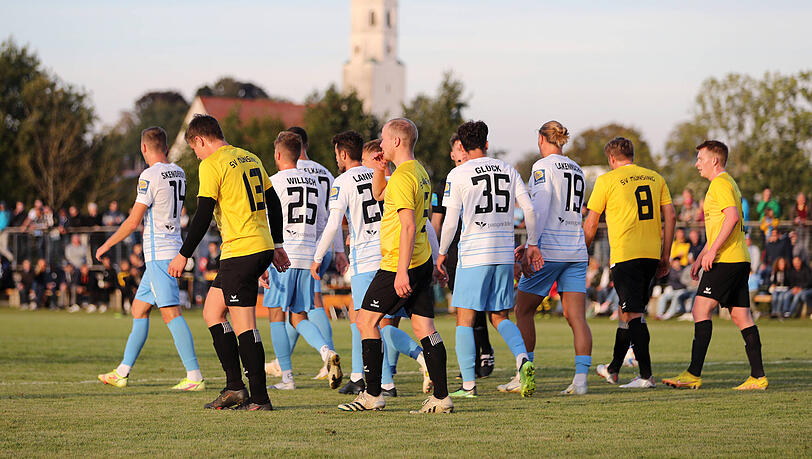 Testspiel-Sieg vor idyllischer Kulisse: Am Freitag haben die Löwen in Münsing gewonnen. Testspiel-Sieg vor idyllischer Kulisse: Am Freitag haben die Löwen in Münsing gewonnen.
