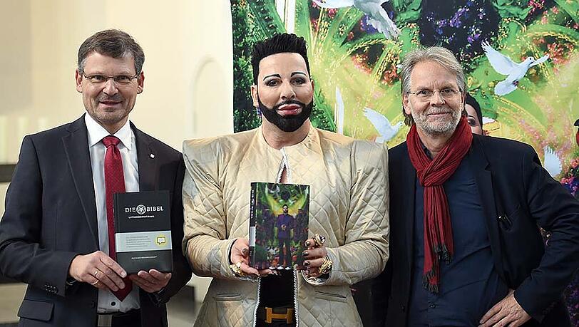 Harald Glööckler präsentierte in Berlin seinen Schmuckschuber. Harald Glööckler präsentierte in Berlin seinen Schmuckschuber.