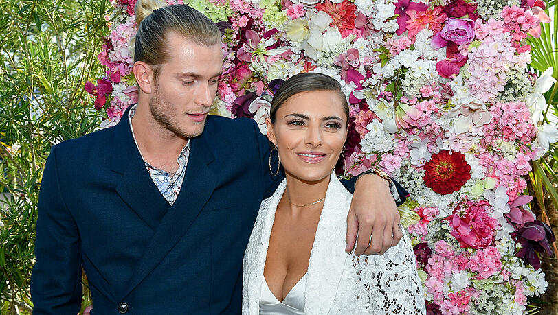 Heiße Liebes-Premiere am Wannsee: Sophia Thomalla und ihr Freund Loris Karius. Heiße Liebes-Premiere am Wannsee: Sophia Thomalla und ihr Freund Loris Karius.