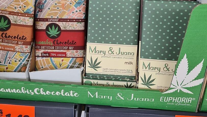 Schokolade für Cannabis-Fans - dieses und 20 weitere Hanf-Produkte hatte Lidl im Angebot.