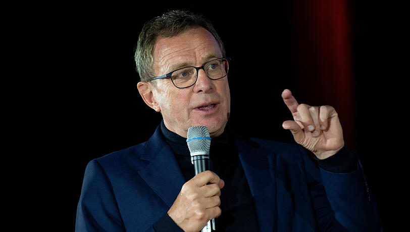 Coach Ralf Rangnick verrät, dass David Alaba beinahe wieder beim FC Bayern gelandet wäre. Coach Ralf Rangnick verrät, dass David Alaba beinahe wieder beim FC Bayern gelandet wäre.