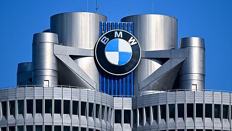 BMW ruft weltweit Hunderttausende Autos wegen Problemen am Starter zurück. BMW ruft weltweit Hunderttausende Autos wegen Problemen am Starter zurück.