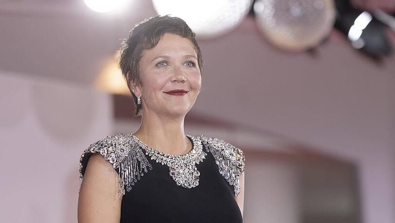 Maggie Gyllenhaal, Schwester von Schauspieler Jake Gyllenhaal, wurde als Jurypräsidentin der Filmfestspiele von Venedig auserkoren. Maggie Gyllenhaal, Schwester von Schauspieler Jake Gyllenhaal, wurde als Jurypräsidentin der Filmfestspiele von Venedig auserkoren.