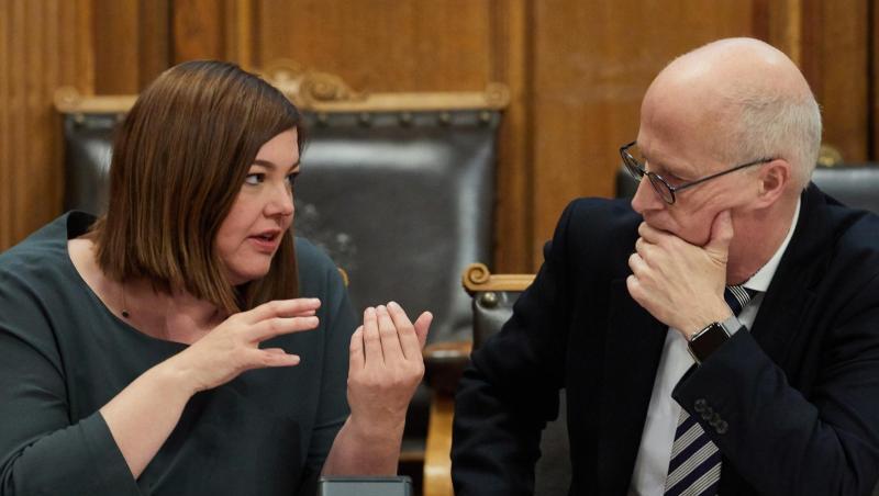 Partner und Konkurrenten: Katharina Fegebank (Grüne), Zweite Bürgermeisterin von Hamburg, und der Erste Bürgermeister Peter Tschentscher. Partner und Konkurrenten: Katharina Fegebank (Grüne), Zweite Bürgermeisterin von Hamburg, und der Erste Bürgermeister Peter Tschentscher.