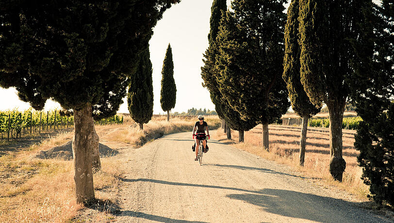 Mit dem Fahrrad durch das Chianti-Gebiet. Mit dem Fahrrad durch das Chianti-Gebiet.