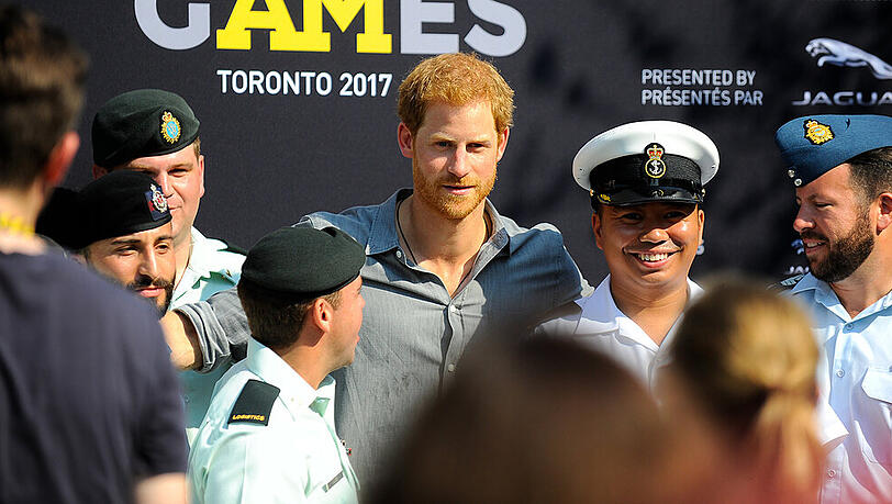 Prinz Harry (m.) bei den Invictus Games in Toronto im Jahr 2017 Prinz Harry (m.) bei den Invictus Games in Toronto im Jahr 2017