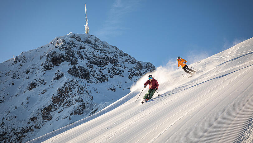 Kennen Sie den Duft von frischem Schnee oder das Gefühl auf einer frisch präparierten Piste die ersten Schwünge zu ziehen? In der Region St. Johann in Tirol spüren Sie den Winter. Kennen Sie den Duft von frischem Schnee oder das Gefühl auf einer frisch präparierten Piste die ersten Schwünge zu ziehen? In der Region St. Johann in Tirol spüren Sie den Winter.