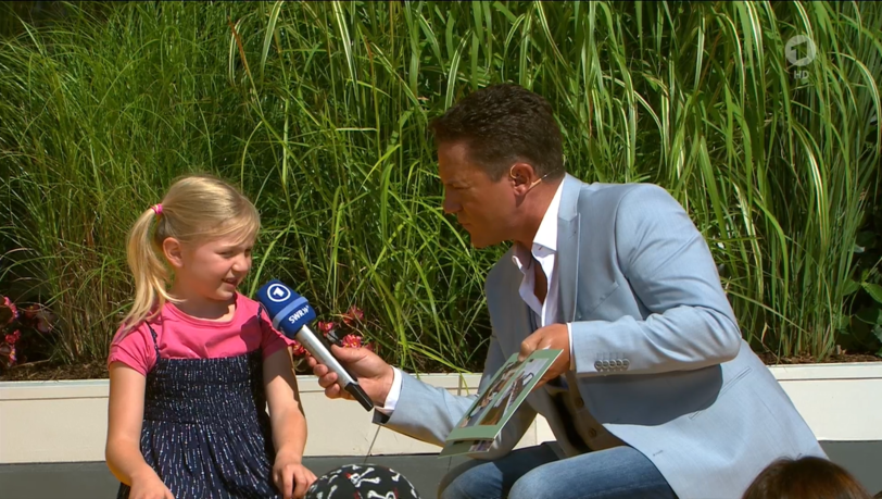 Die kleine Marie stahl dem Moderator mit ihrer Art und ihren Antworten die Show. Die kleine Marie stahl dem Moderator mit ihrer Art und ihren Antworten die Show.