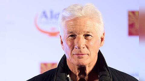 Richard Gere hält sich wegen Dreharbeiten in Deutschland auf. Richard Gere hält sich wegen Dreharbeiten in Deutschland auf.