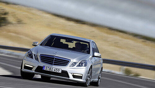 Mercedes E- 63 AMG Mercedes E- 63 AMG