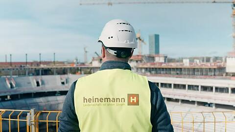 Für das traditionsreiche Unternehmen Claus Heinemann Elektroanlagen GmbH konnte eine Zukunftslösung erarbeitet werden. Für das traditionsreiche Unternehmen Claus Heinemann Elektroanlagen GmbH konnte eine Zukunftslösung erarbeitet werden.
