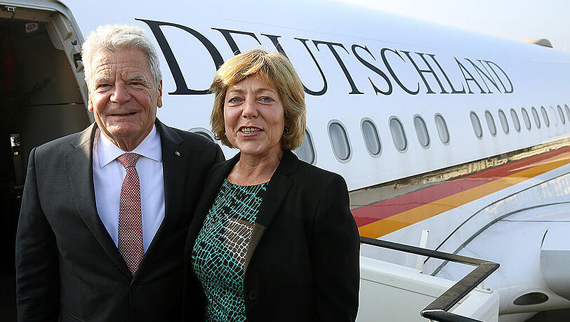 Bundespräsident Joachim Gauck gemeinsam mit seiner Lebensgefährtin Daniela Schadt. Bundespräsident Joachim Gauck gemeinsam mit seiner Lebensgefährtin Daniela Schadt.
