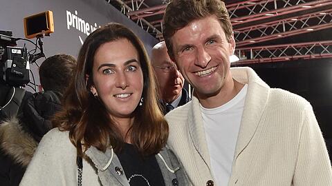 Lisa und Thomas Müller freuen sich über ihre Wiedervereinigung. (Archivbild) Lisa und Thomas Müller freuen sich über ihre Wiedervereinigung. (Archivbild)