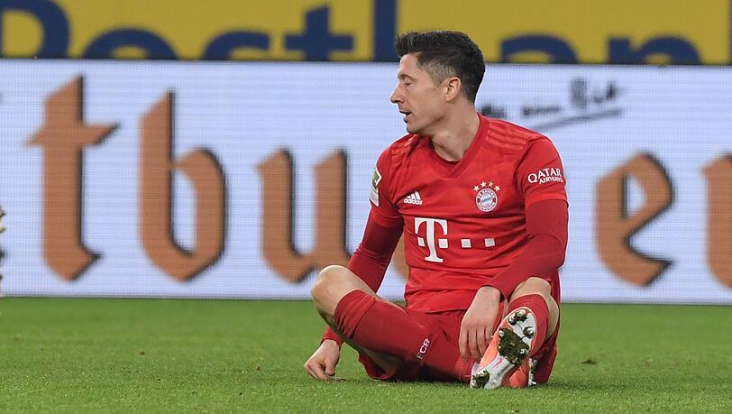 Ratlos: Lewandowski beim 1:2 in Gladbach. Ratlos: Lewandowski beim 1:2 in Gladbach.