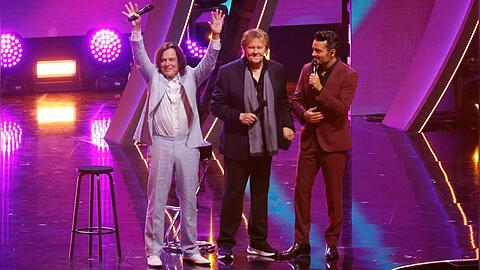 "Die Giovanni Zarrella Show - Eine Samstagnacht mit Howard Carpendale": Jürgen Drews, Howard Carpendale und Giovanni Zarrella (v.l.) bei der Aufzeichnung. "Die Giovanni Zarrella Show - Eine Samstagnacht mit Howard Carpendale": Jürgen Drews, Howard Carpendale und Giovanni Zarrella (v.l.) bei der Aufzeichnung.