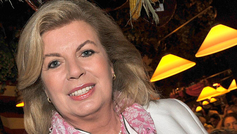 Die Schauspielerin Christiane Krüger beim Oktoberfest 2011. Die Schauspielerin Christiane Krüger beim Oktoberfest 2011.