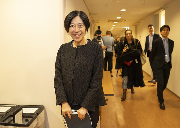 Miu Inui von Japan Arts organisiert die Tournee des Orchesters. Miu Inui von Japan Arts organisiert die Tournee des Orchesters.