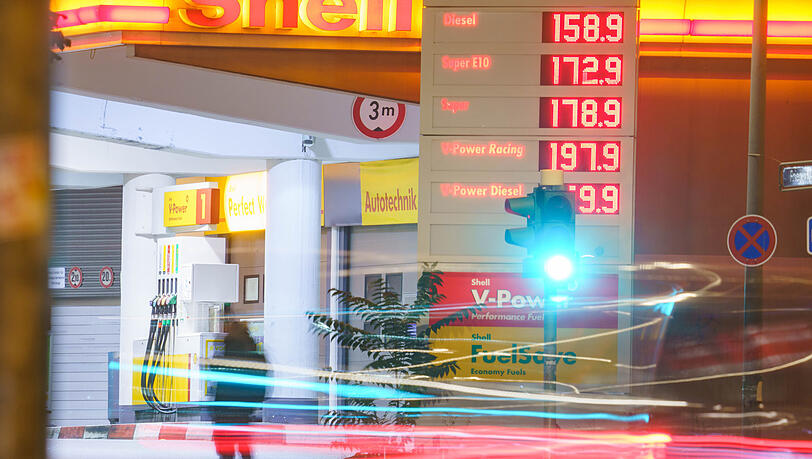 Bald unbezahlbar? Die Kraftstoffpreise liegen derzeit auf einem ähnlichen Hoch wie im Rekordjahr 2012. Bald unbezahlbar? Die Kraftstoffpreise liegen derzeit auf einem ähnlichen Hoch wie im Rekordjahr 2012.