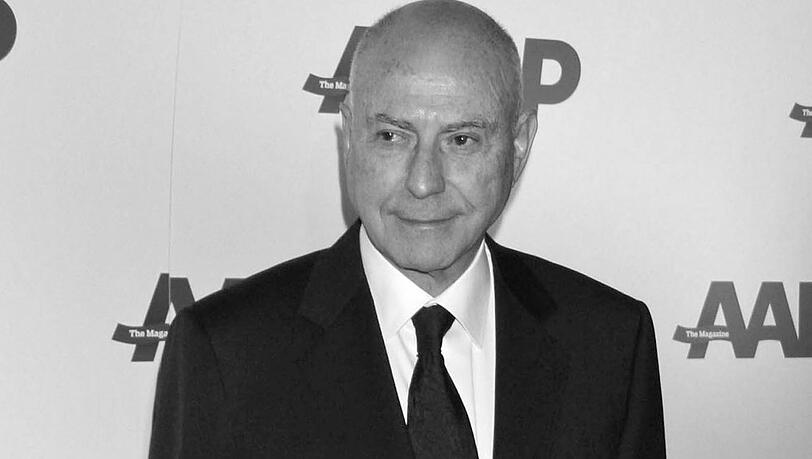 Alan Arkin wurde 89 Jahre alt. Alan Arkin wurde 89 Jahre alt.