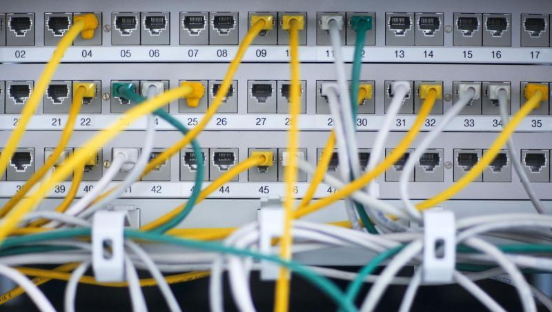 Noch halten die Netze der Telekom-Betreiber in Deutschland dem Ansturm stand. Noch halten die Netze der Telekom-Betreiber in Deutschland dem Ansturm stand.