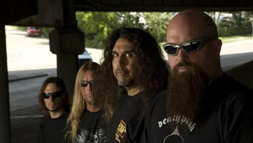 Musikalischer Kommentar zum Irakkrieg: Slayer überrsetzten die Unmenschlichkeit in Klang. Musikalischer Kommentar zum Irakkrieg: Slayer überrsetzten die Unmenschlichkeit in Klang.