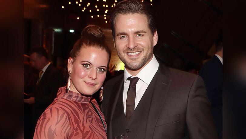 Alexander Klaws mit Ehefrau Nadja bei einem Auftritt in Hamburg. Alexander Klaws mit Ehefrau Nadja bei einem Auftritt in Hamburg.